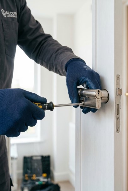 Servicio rápido de cerrajeros 24 horas y apertura de puertas de forma urgente en Els Canyars, Castelldefels